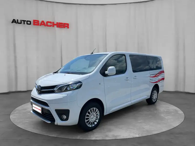 TOYOTA Proace