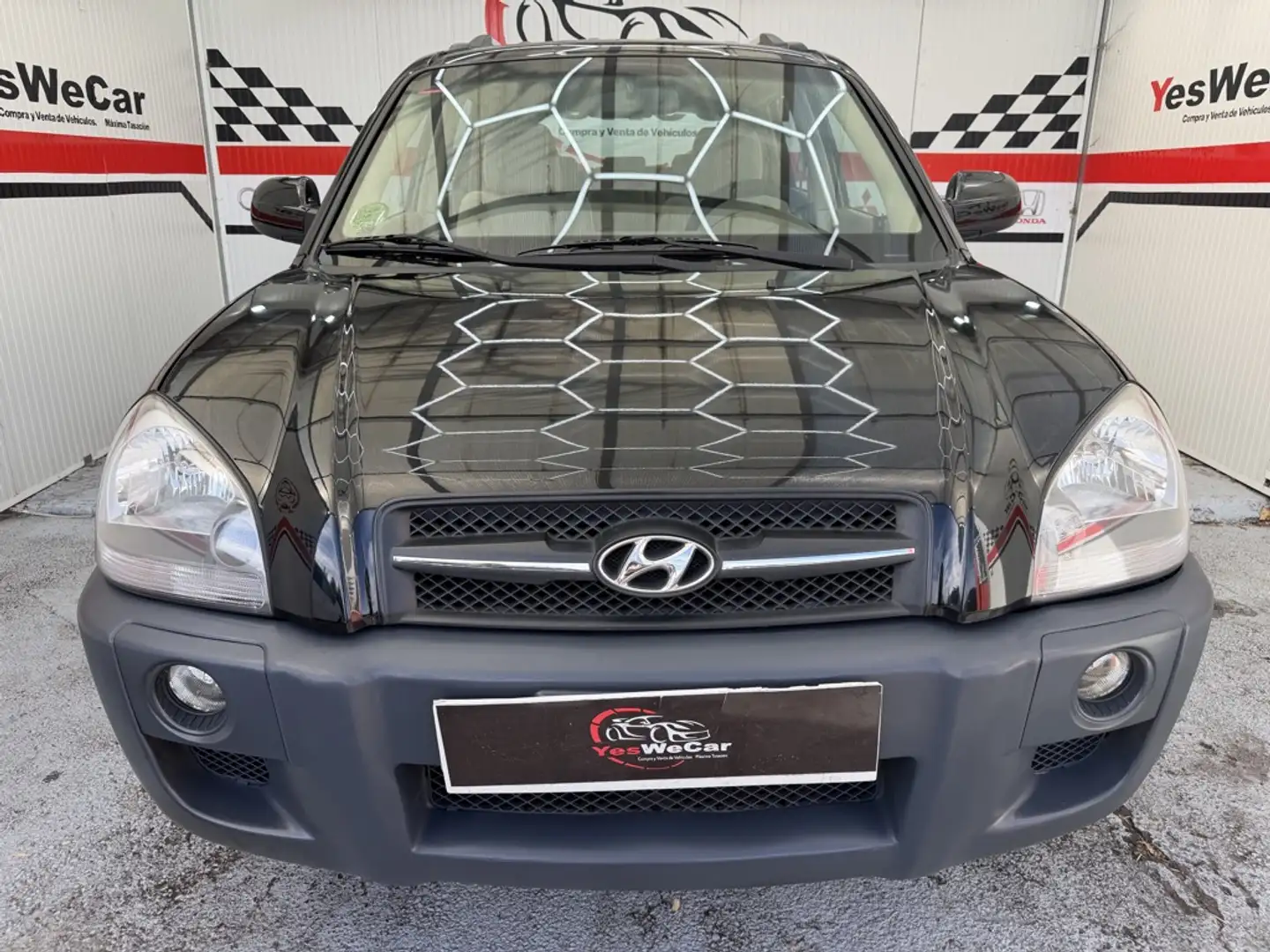 Hyundai TUCSON 2.0 Comfort 4x2 Negro - 2