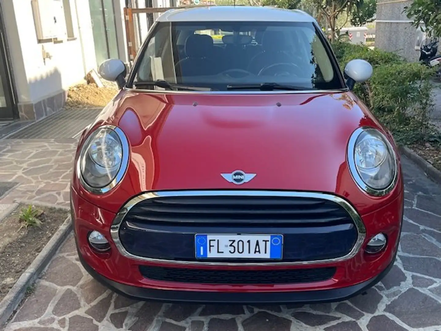 MINI Cooper D Mini IV F55-F56 2014 1.5 5p Rouge - 2