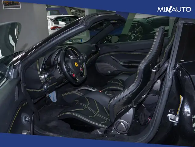 Ferrari 488 view 14