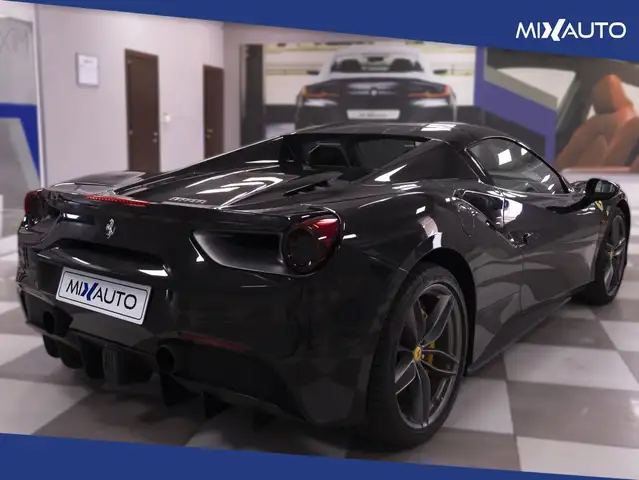 Ferrari 488 view 5