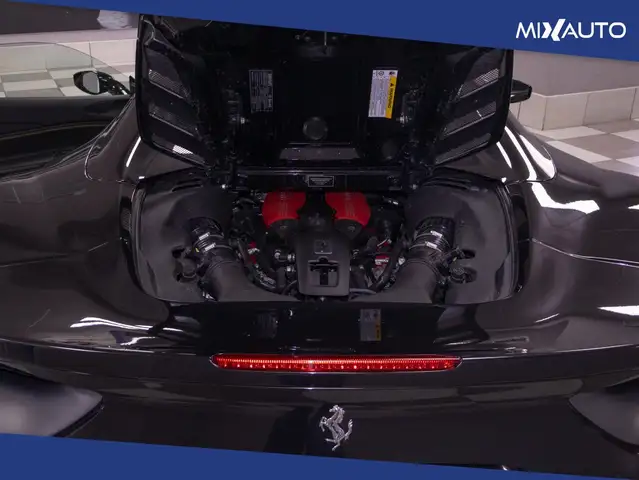 Ferrari 488 view 9