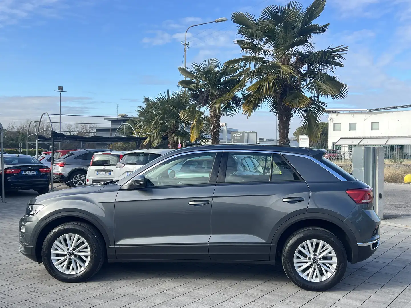 Volkswagen T-Roc T-Roc I 2017 1.5 tsi Style dsg Grau - 2