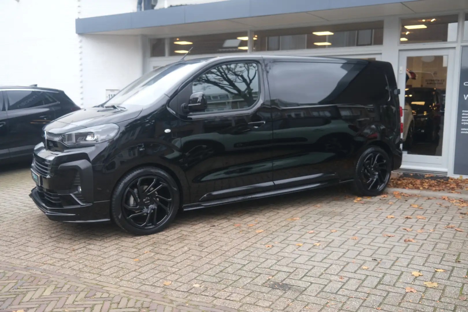 Citroen Jumpy M L2 2.0 BlueHDi Automaat-8 irmscher trim | 19" | Zwart - 2