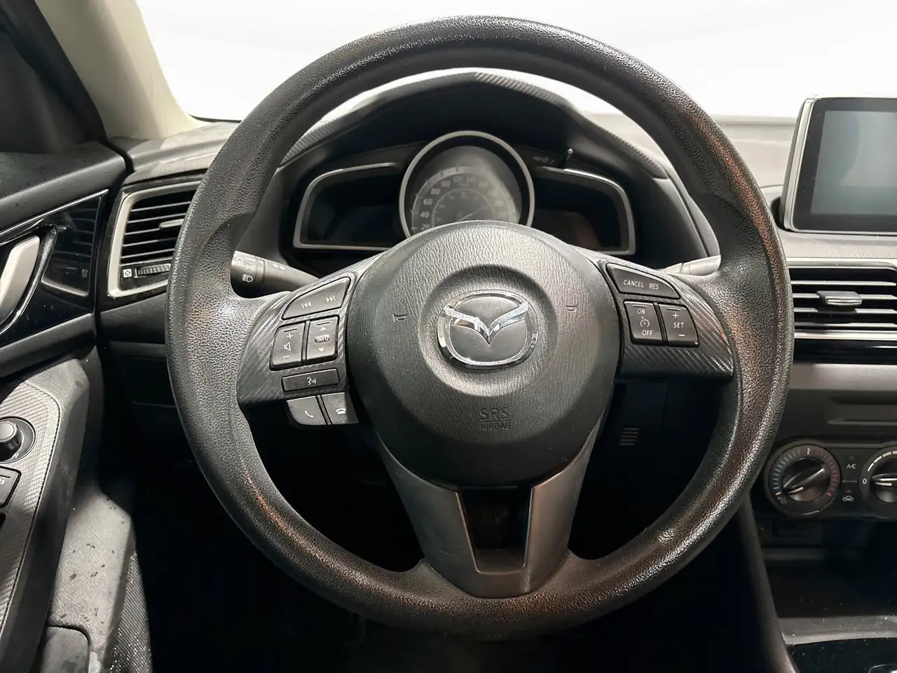 Mazda 3 photo Mazda 3