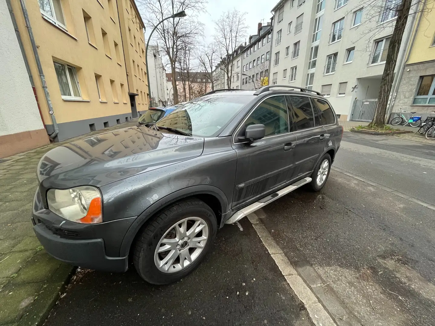 Volvo XC90 XC90 2.4D Summum Grau - 2