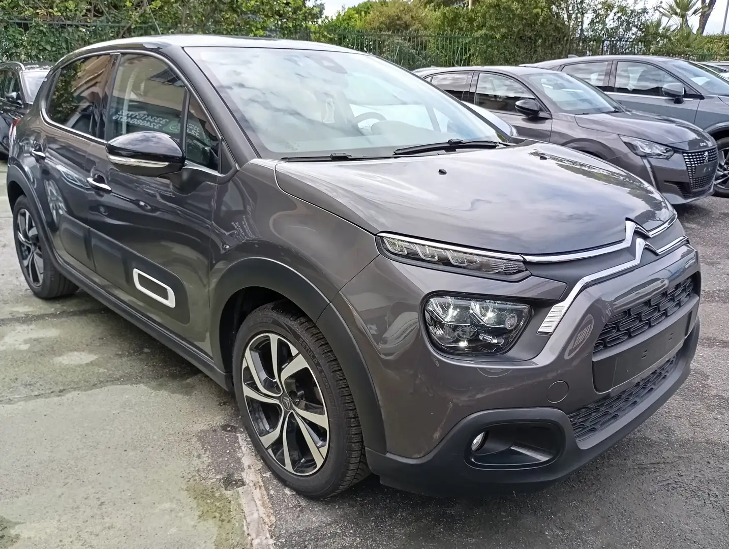 Citroen C3 1.2 PureTech 83CV Shine Pack Grigio - 1