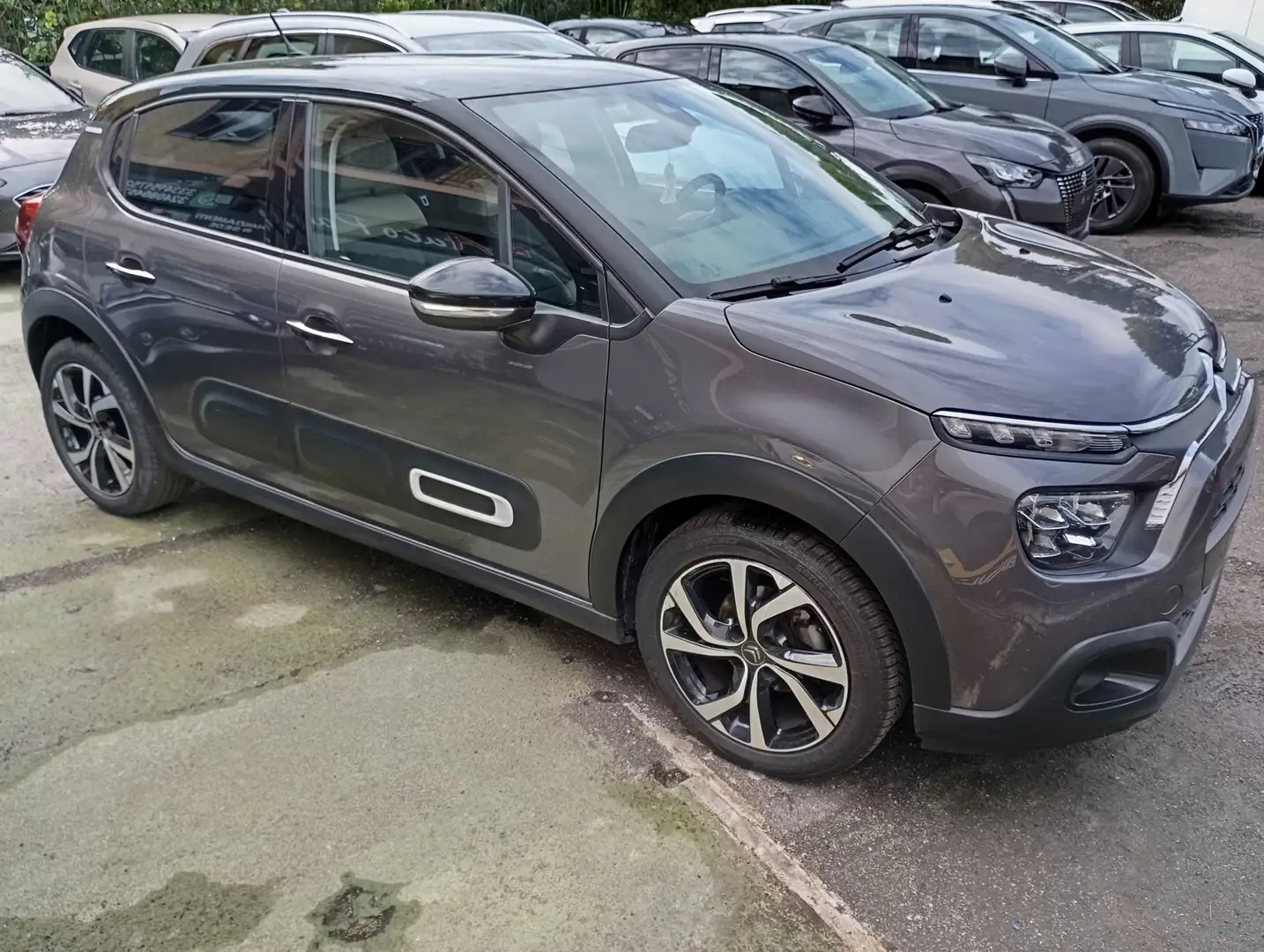 Citroen C3 1.2 PureTech 83CV Shine Pack Grigio - 2