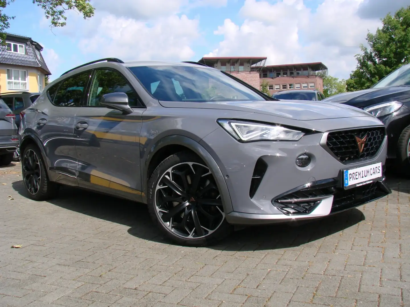 CUPRA Formentor 2.0TSI VZ 4Drive ACC Navi Kamera AHK Grau - 1