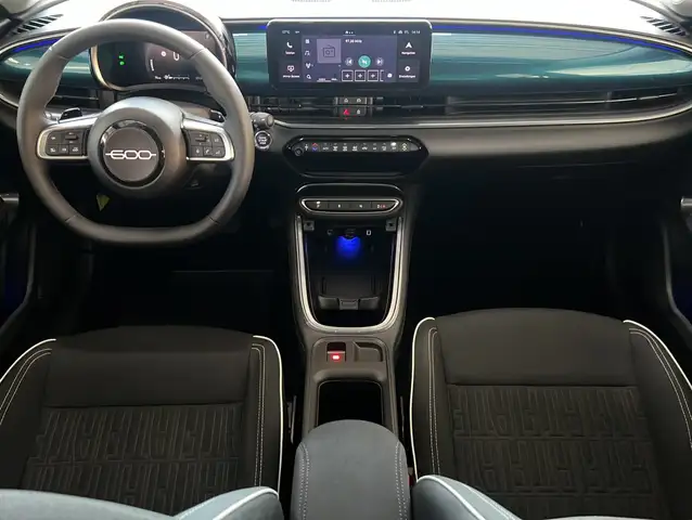 Fiat 600 view 3