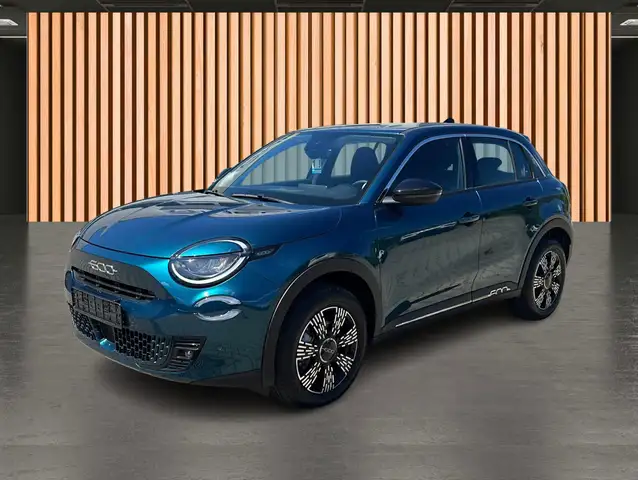 Fiat 600 view 2