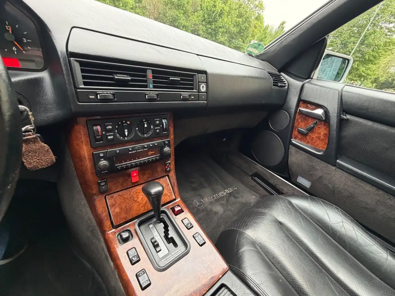 Mercedes-Benz SL 300 *TÜV NEU*1 HAND*GARAGENWAGEN*TOP*, foto 7
