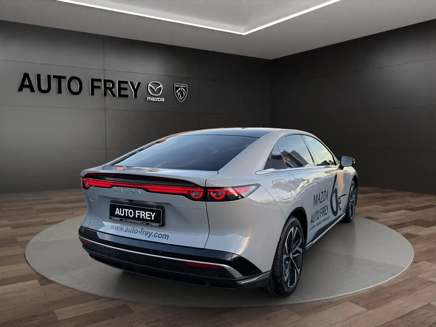 Mazda 6e Takumi Plus KAMERA SONY PANO LED Grau - 2