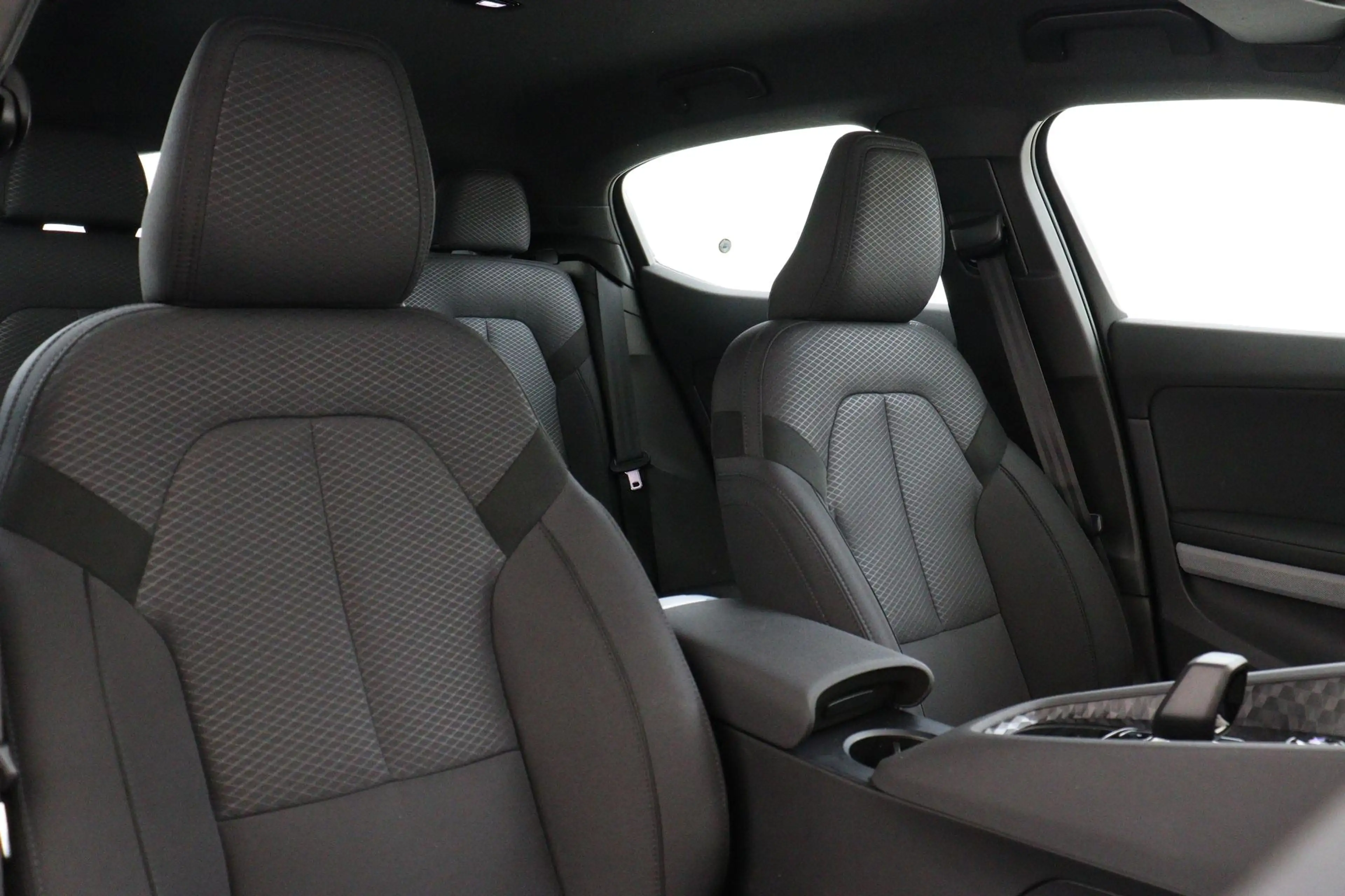 Polestar 2 LONG RANGE SINGLE MOTOR 78 kWh -360°CAM|ADAP.CRUIS — photo 10