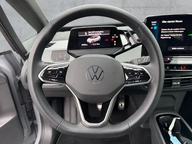Volkswagen Id.3 view 10