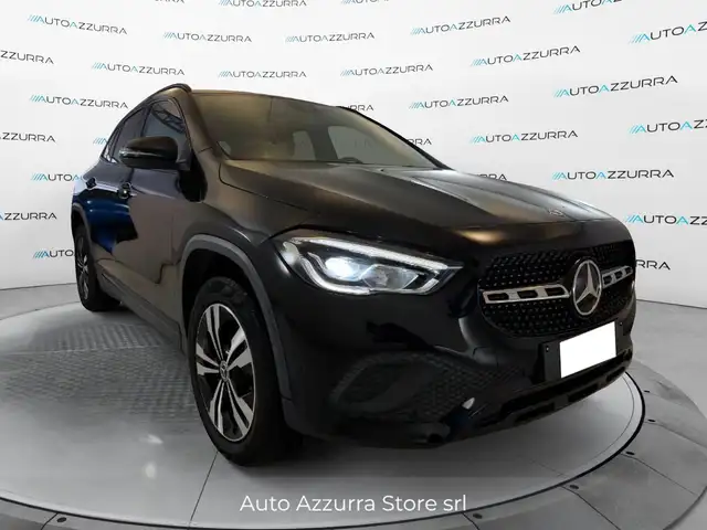 Mercedes-Benz Gla view 5