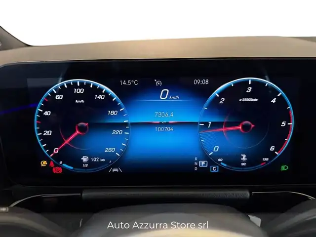 Mercedes-Benz Gla view 10