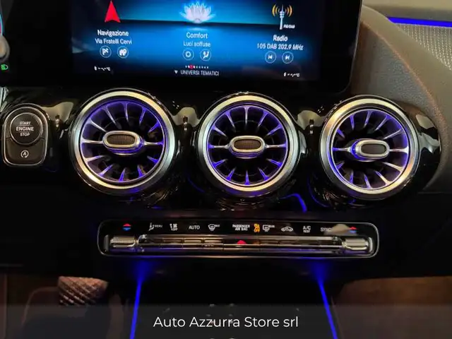 Mercedes-Benz Gla view 12