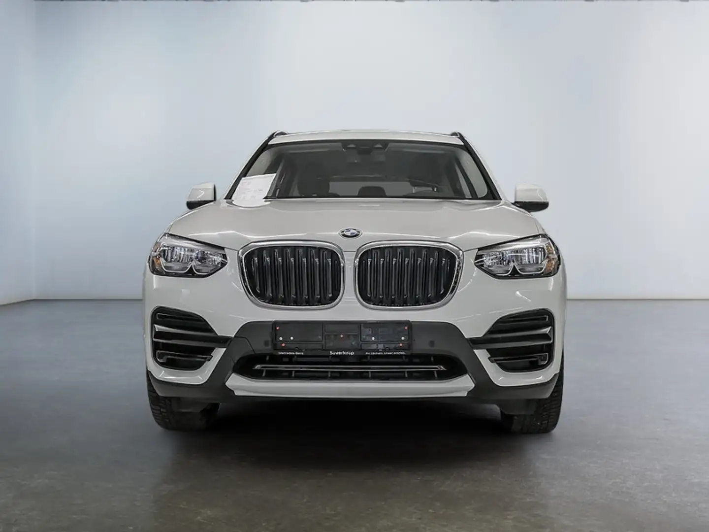 BMW X3 xDrive20i Advantage AHK DISTR PDC SHZ Weiß - 2