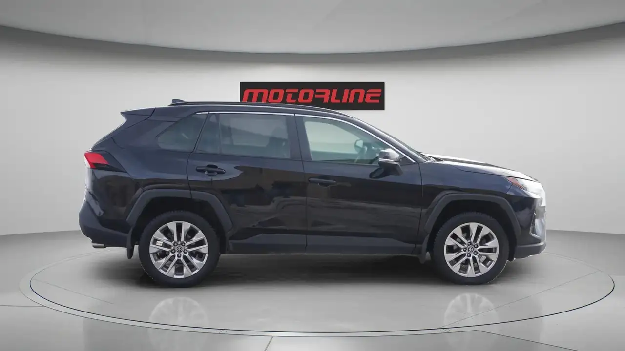 Toyota RAV 4 снимка Toyota RAV 4