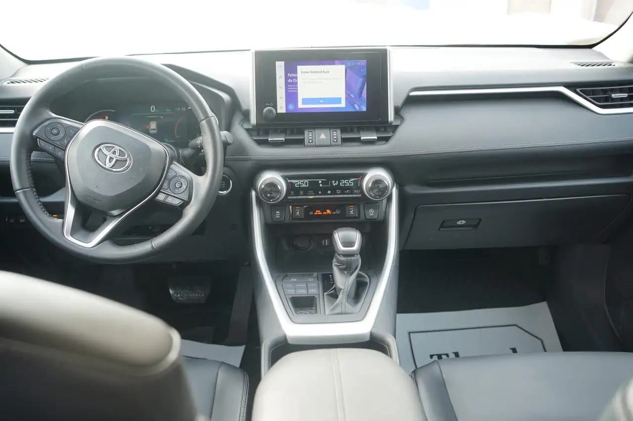 Toyota RAV 4 снимка Toyota RAV 4