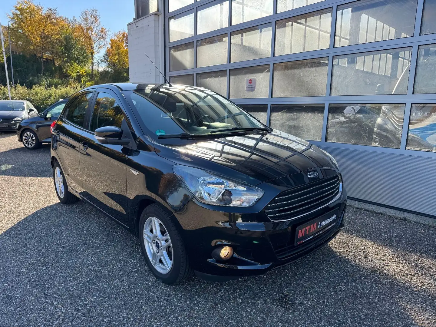 Ford Ka/Ka+ KA+ 1.2 Ti-VCT Cool & Sound Klima Schwarz - 1