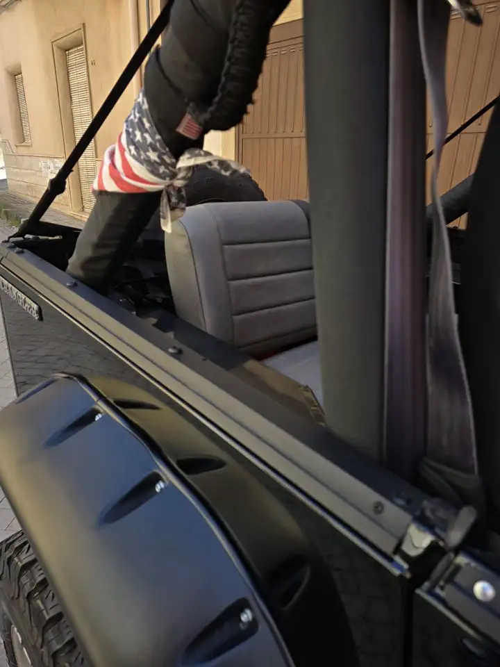 Jeep Wrangler Soft Top 2.5 Laredo, foto 8