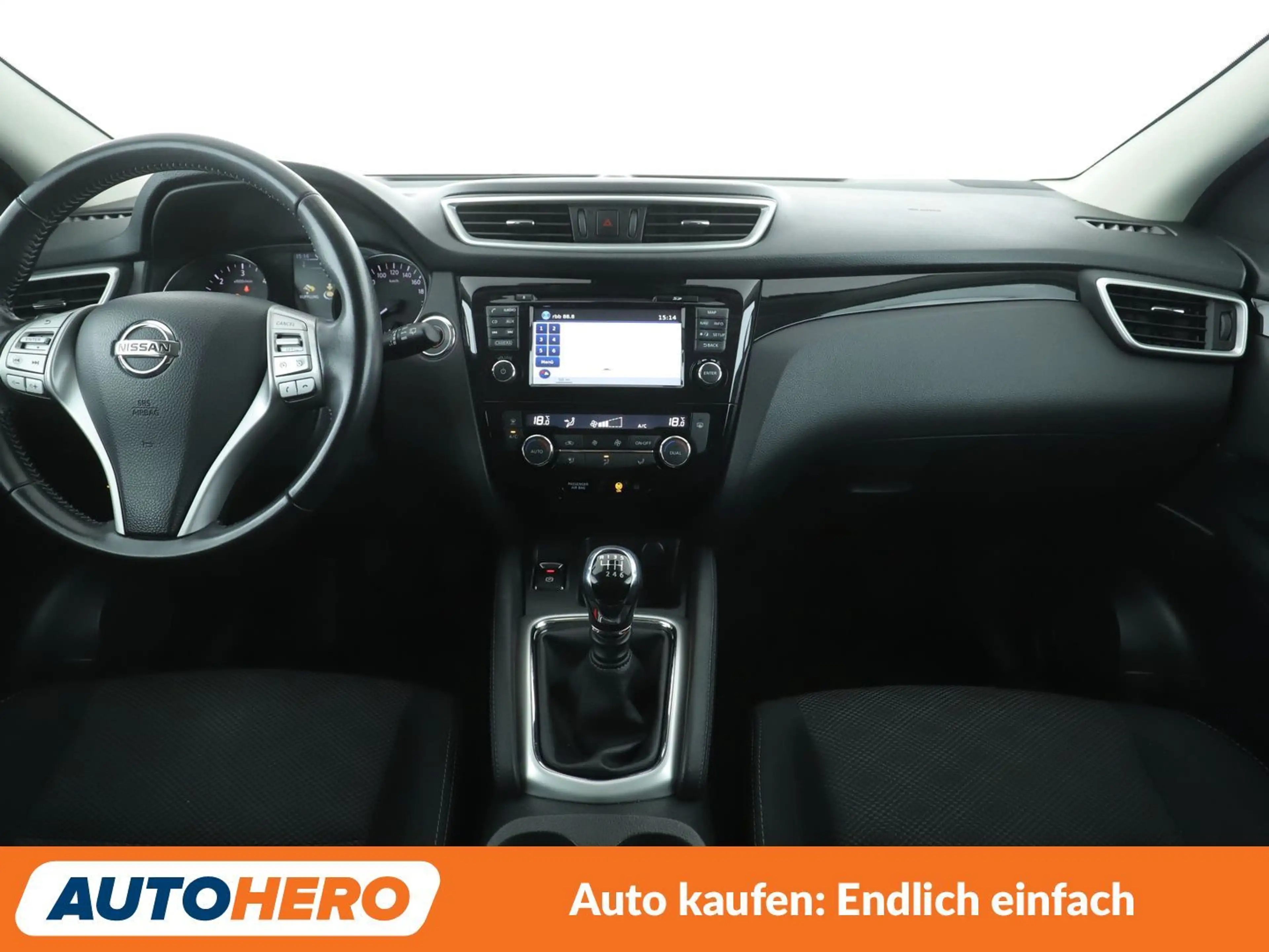 Nissan Qashqai 1.6 dCi N-Connecta*NAVI*SPUR*360°CAM*PDC*SHZ* — photo 12