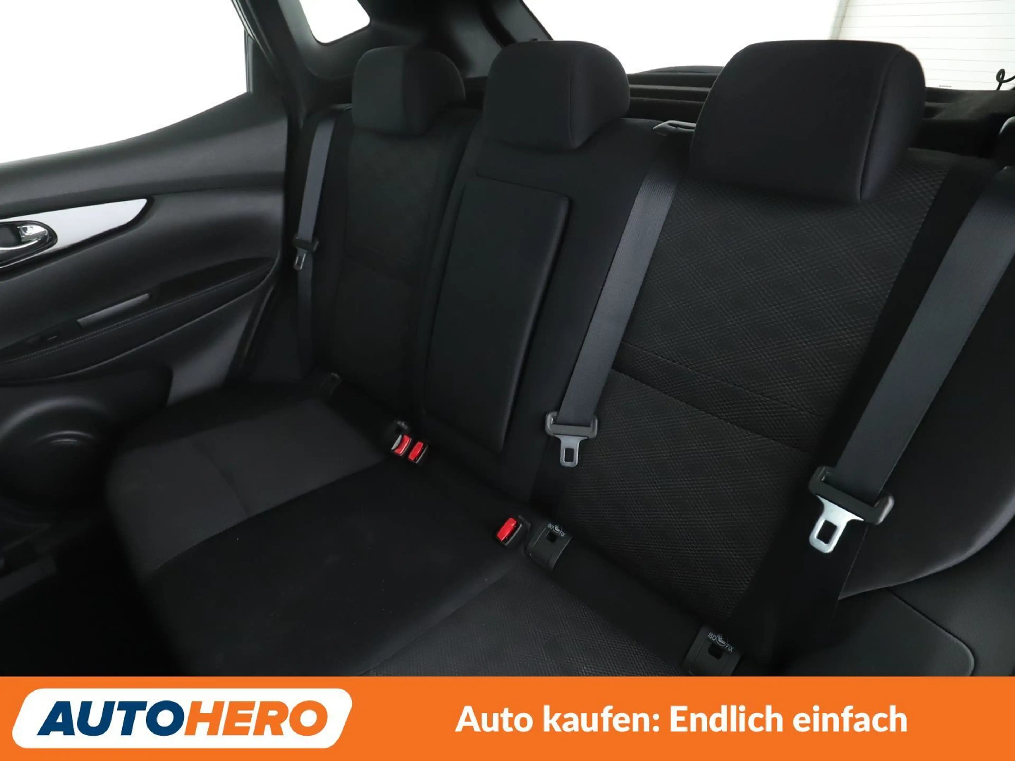 Nissan Qashqai 1.6 dCi N-Connecta*NAVI*SPUR*360°CAM*PDC*SHZ* — photo 14