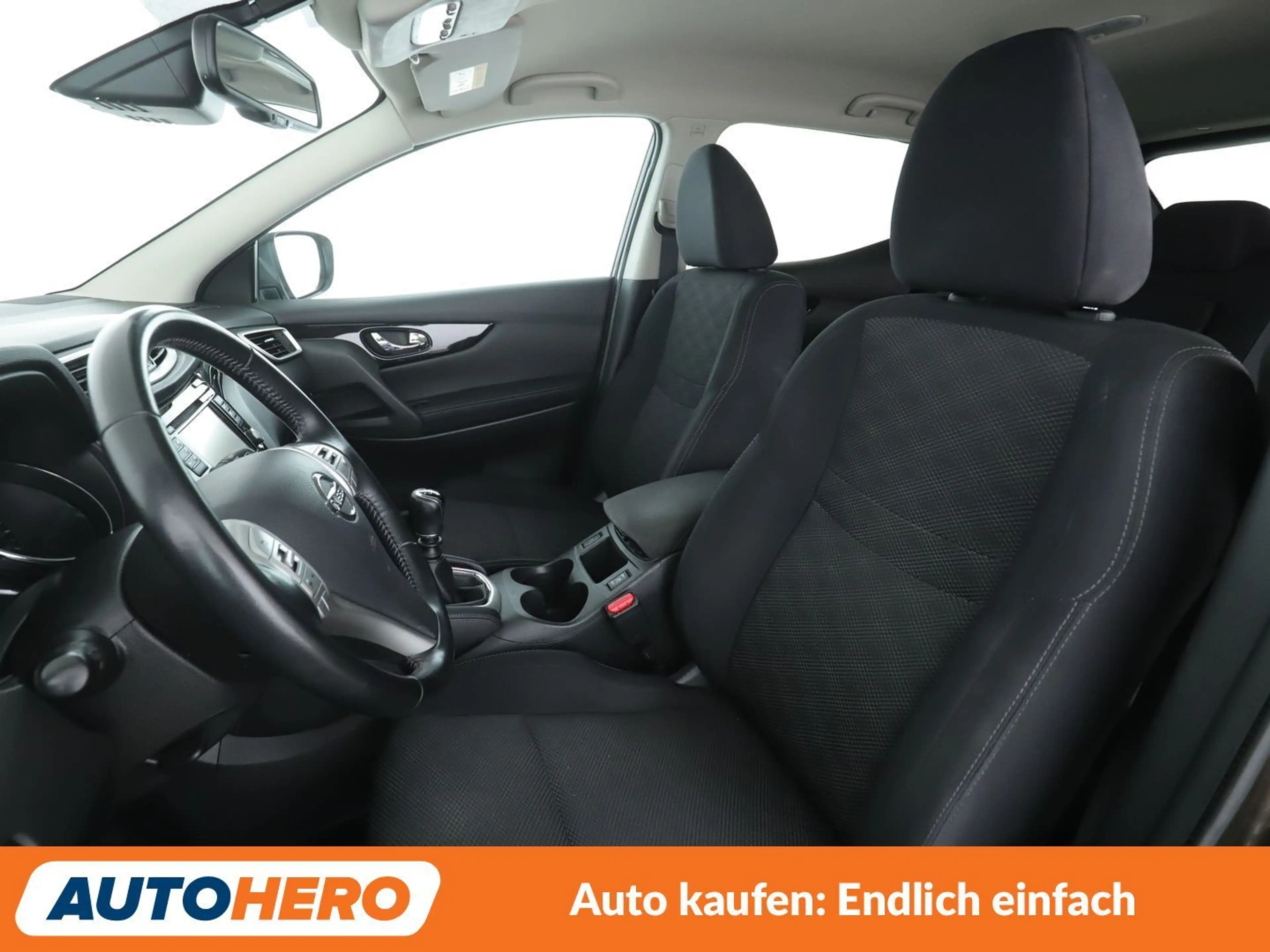 Nissan Qashqai 1.6 dCi N-Connecta*NAVI*SPUR*360°CAM*PDC*SHZ* — photo 10