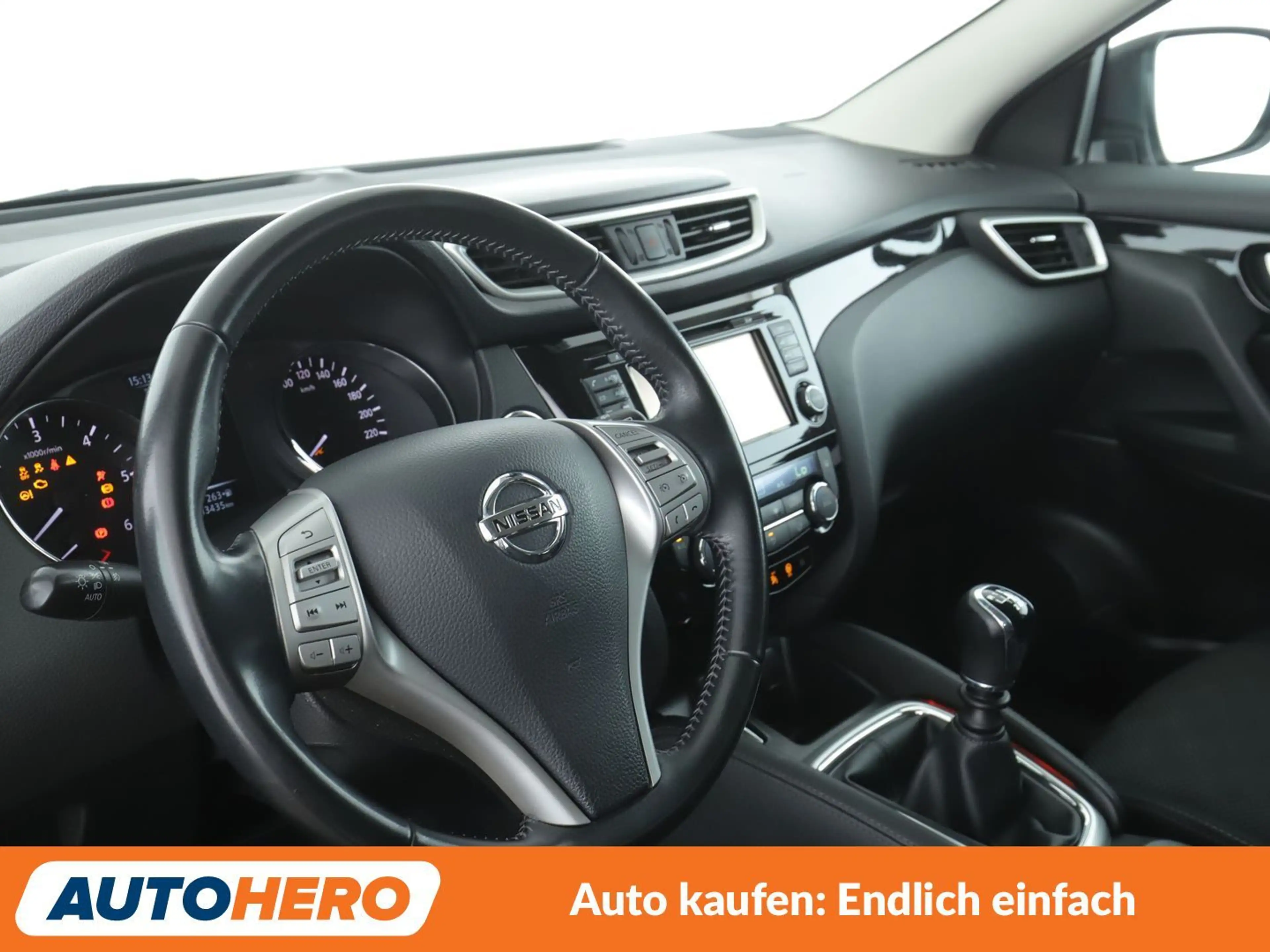 Nissan Qashqai 1.6 dCi N-Connecta*NAVI*SPUR*360°CAM*PDC*SHZ* — photo 11