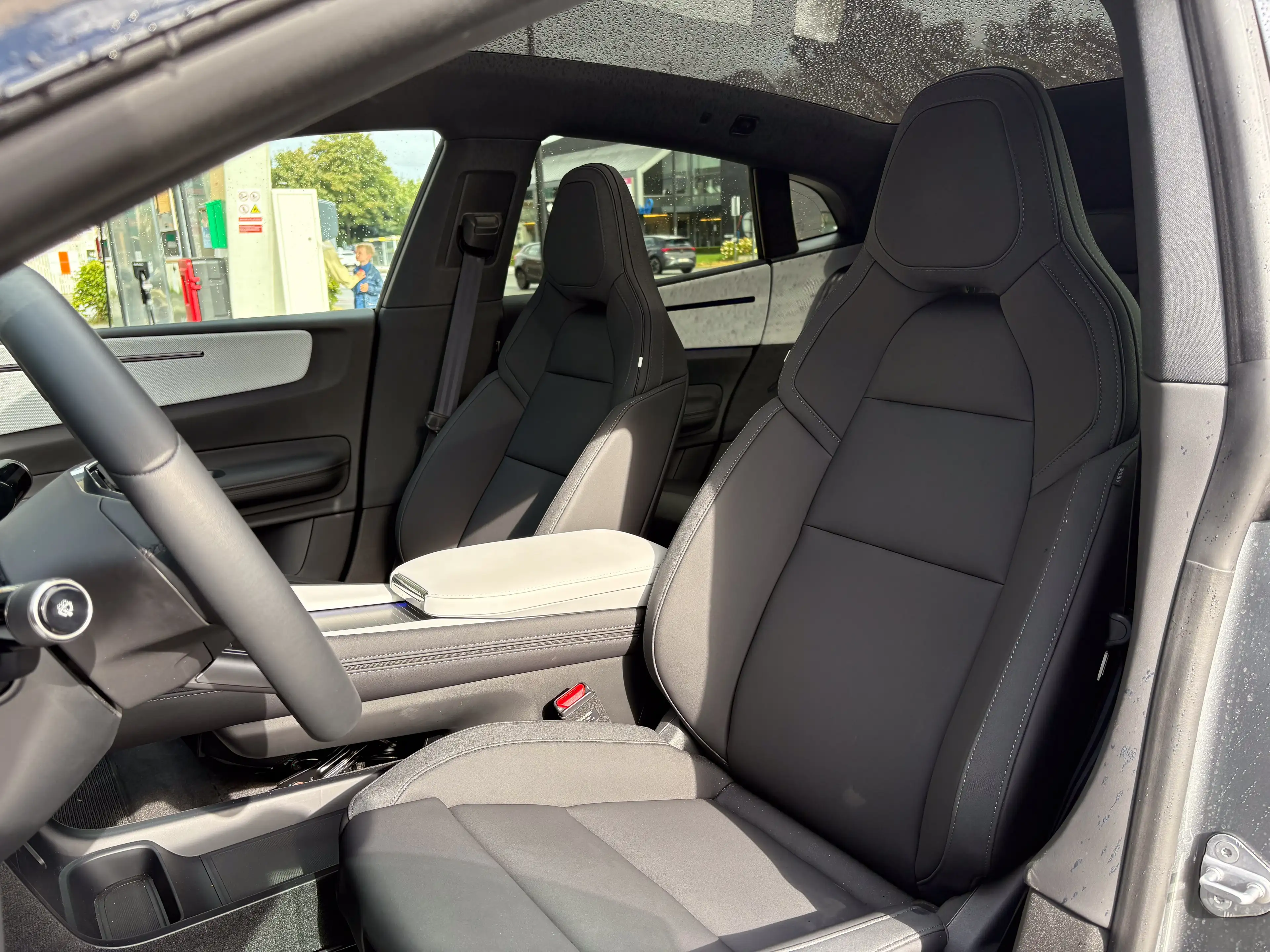Polestar 4 Polestar 4 Single Motor 100kWh — photo 9