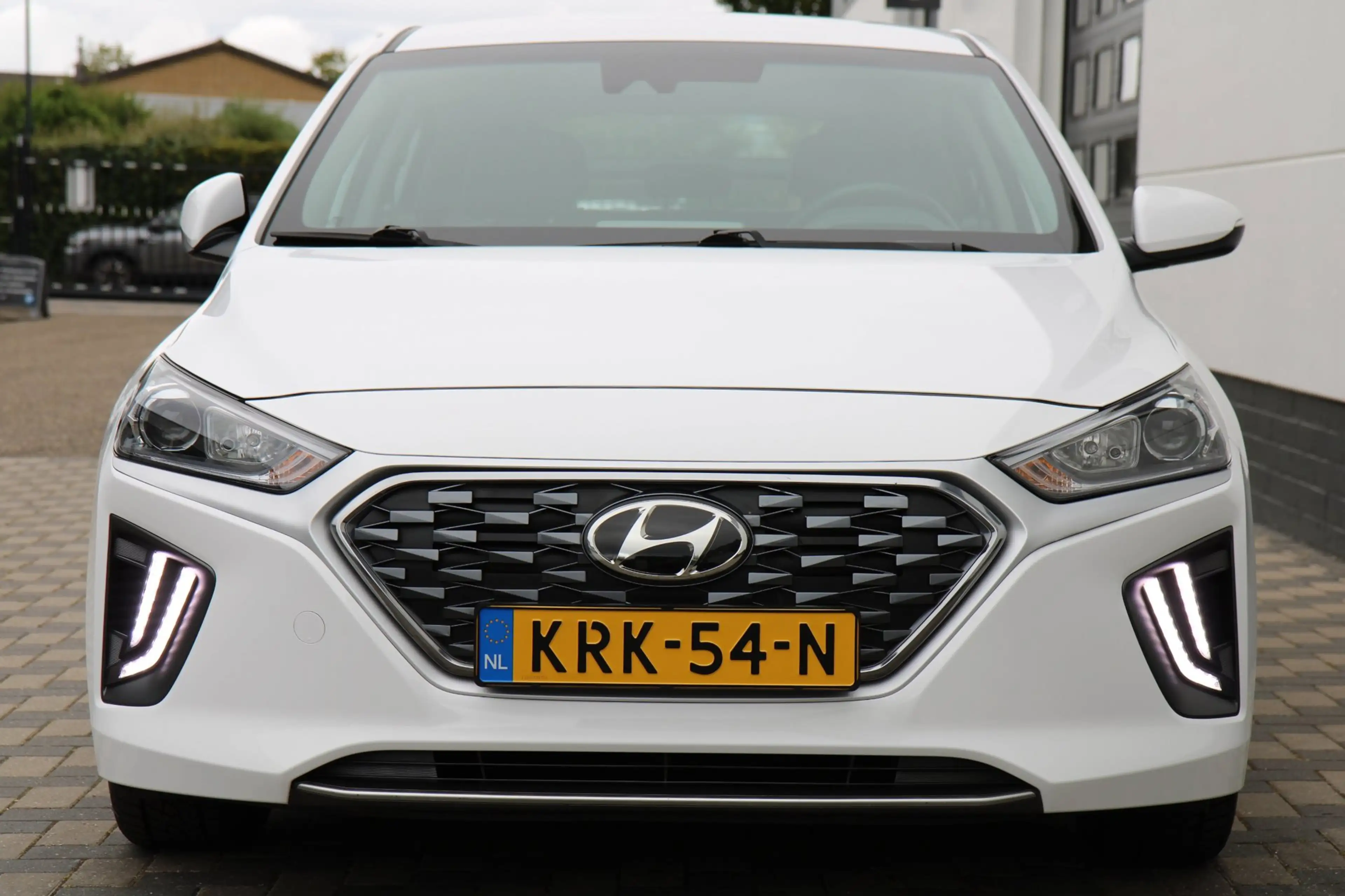 Hyundai IONIQ 1.6 GDi PHEV Carplay Camera Cruise BTW !! — photo 38