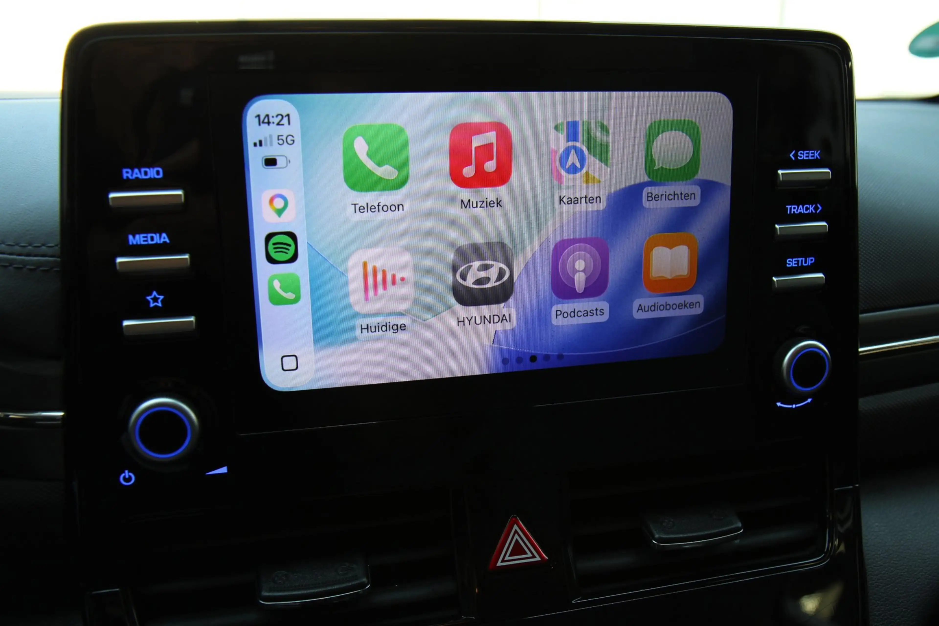 Hyundai IONIQ 1.6 GDi PHEV Carplay Camera Cruise BTW !! — photo 35