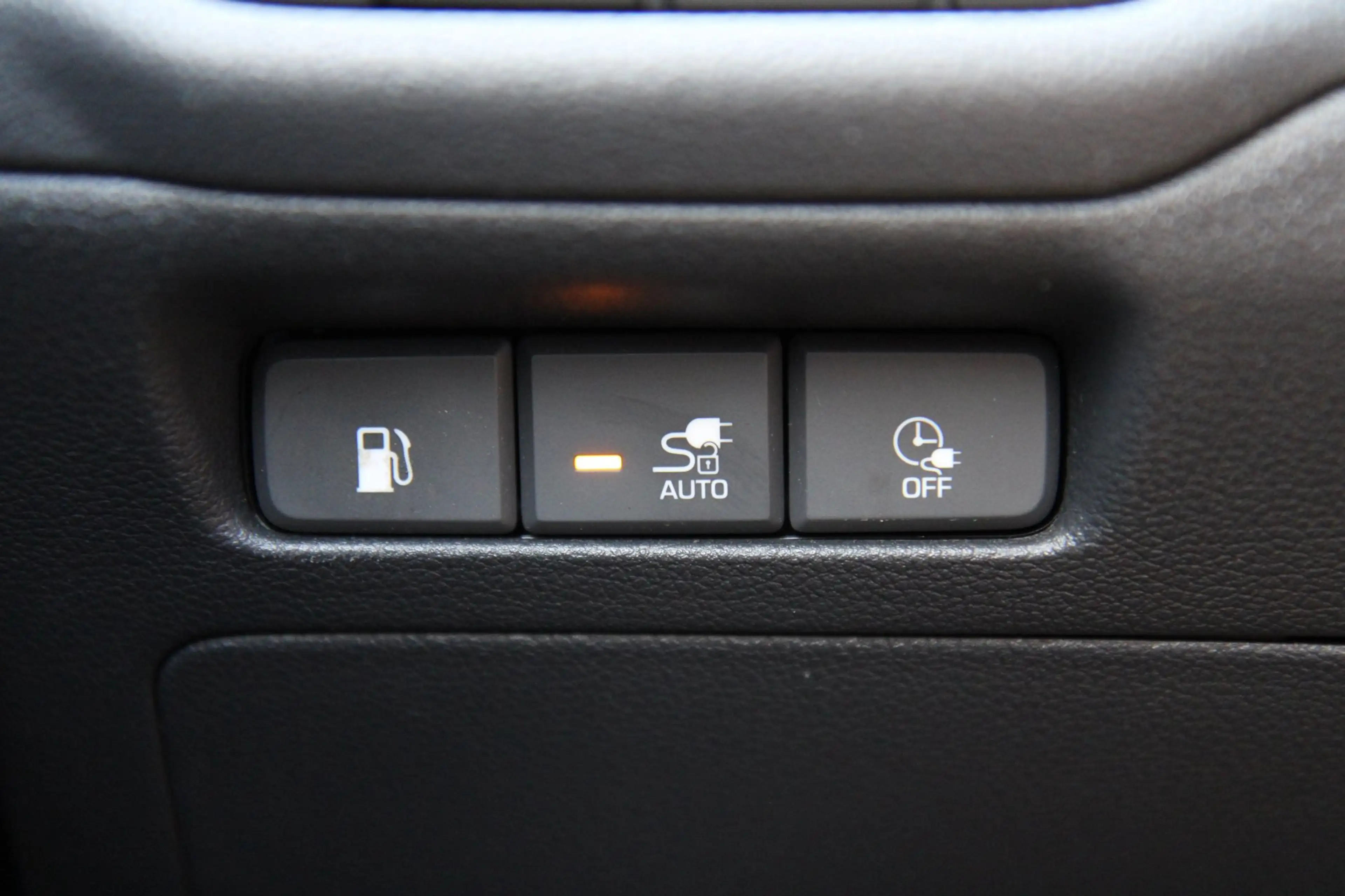 Hyundai IONIQ 1.6 GDi PHEV Carplay Camera Cruise BTW !! — photo 21