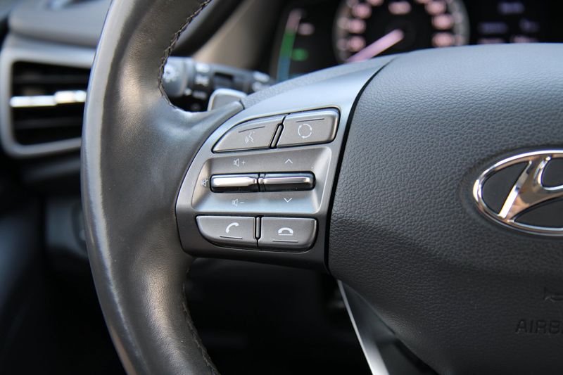 Hyundai IONIQ 1.6 GDi PHEV Carplay Camera Cruise BTW !! — photo 17