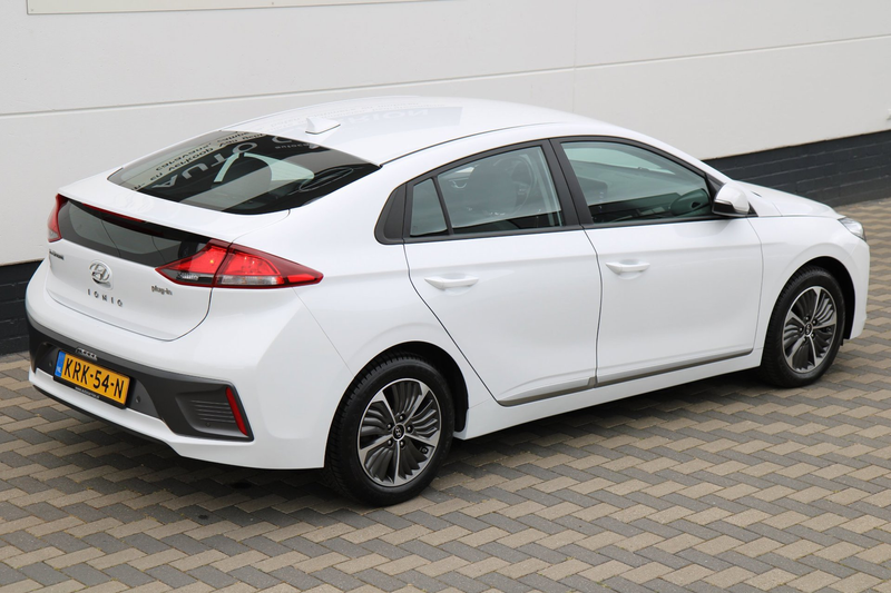 Hyundai IONIQ 1.6 GDi PHEV Carplay Camera Cruise BTW !! — photo 5