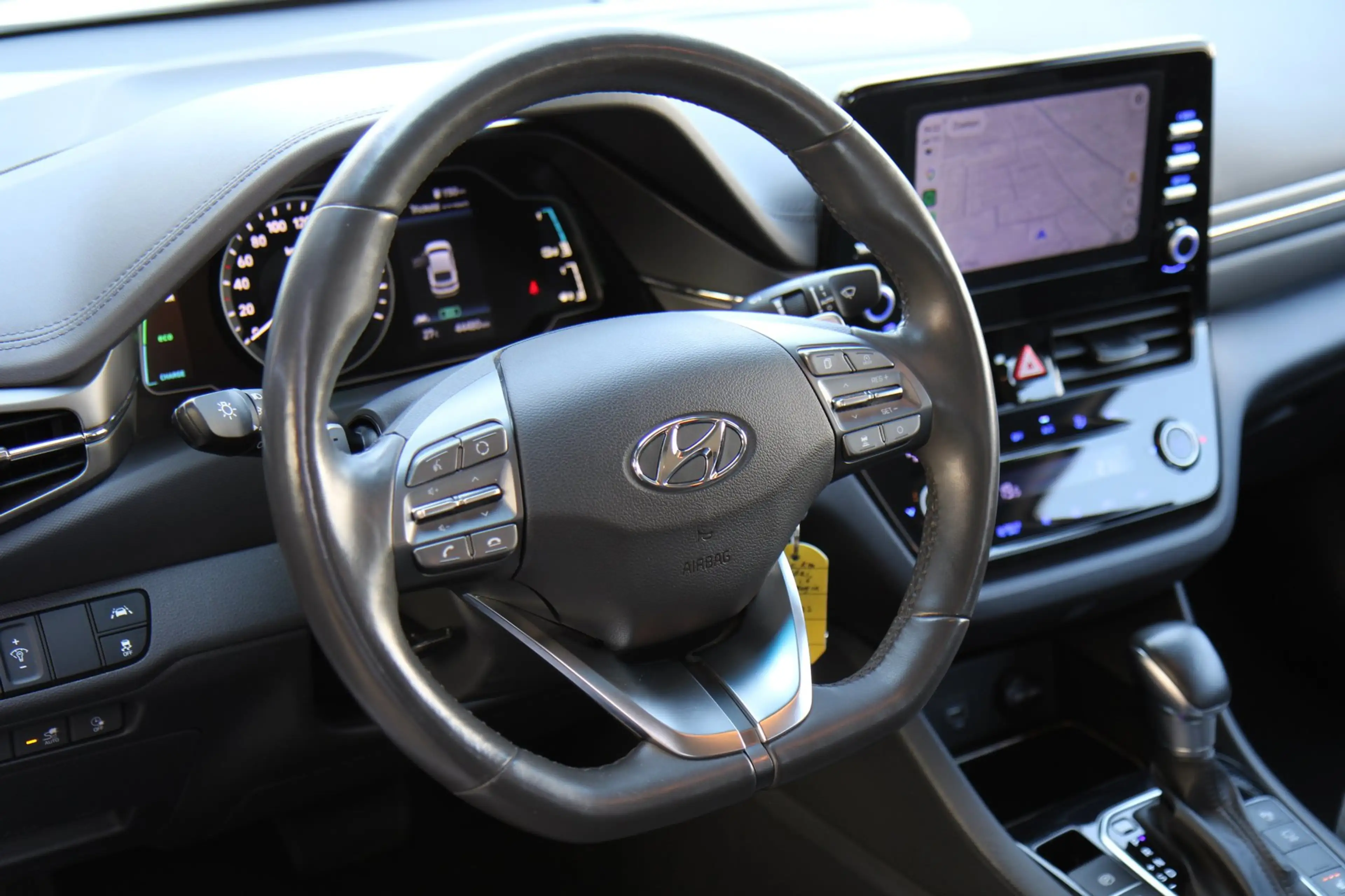 Hyundai IONIQ 1.6 GDi PHEV Carplay Camera Cruise BTW !! — photo 14