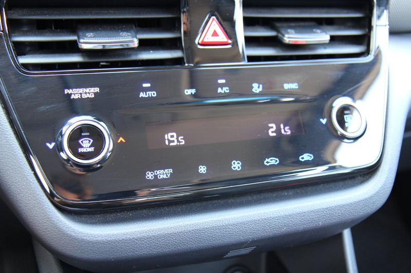 Hyundai IONIQ 1.6 GDi PHEV Carplay Camera Cruise BTW !! — photo 22