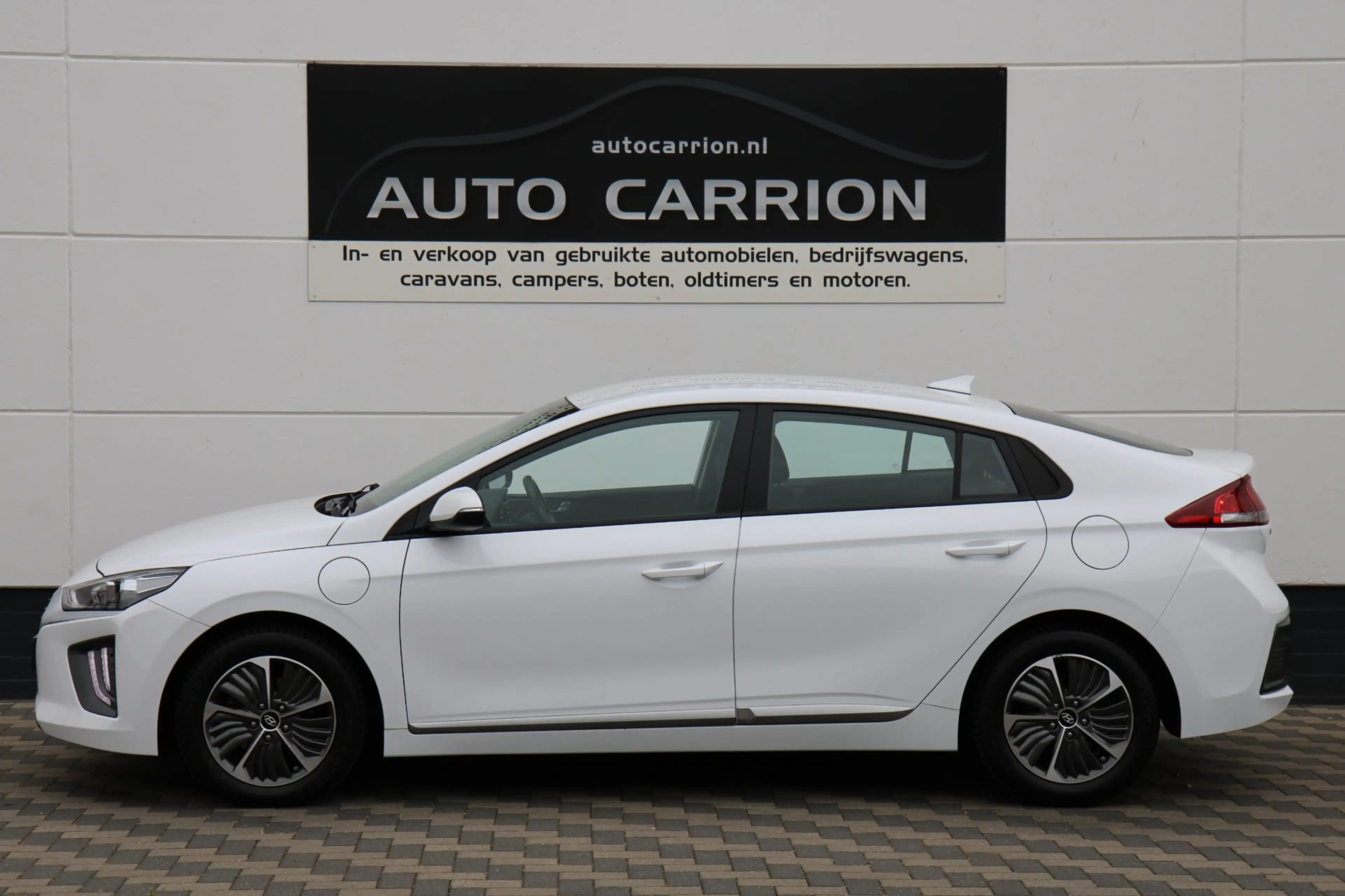 Hyundai IONIQ 1.6 GDi PHEV Carplay Camera Cruise BTW !! — photo 4
