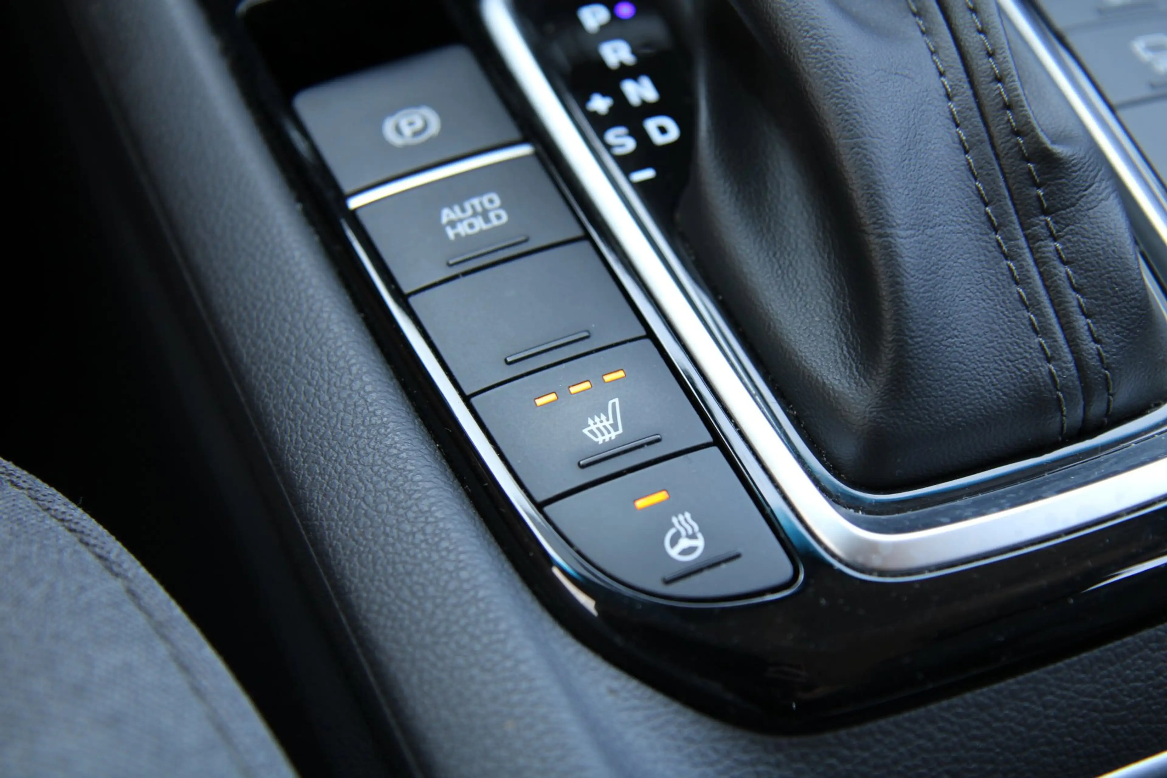 Hyundai IONIQ 1.6 GDi PHEV Carplay Camera Cruise BTW !! — photo 29
