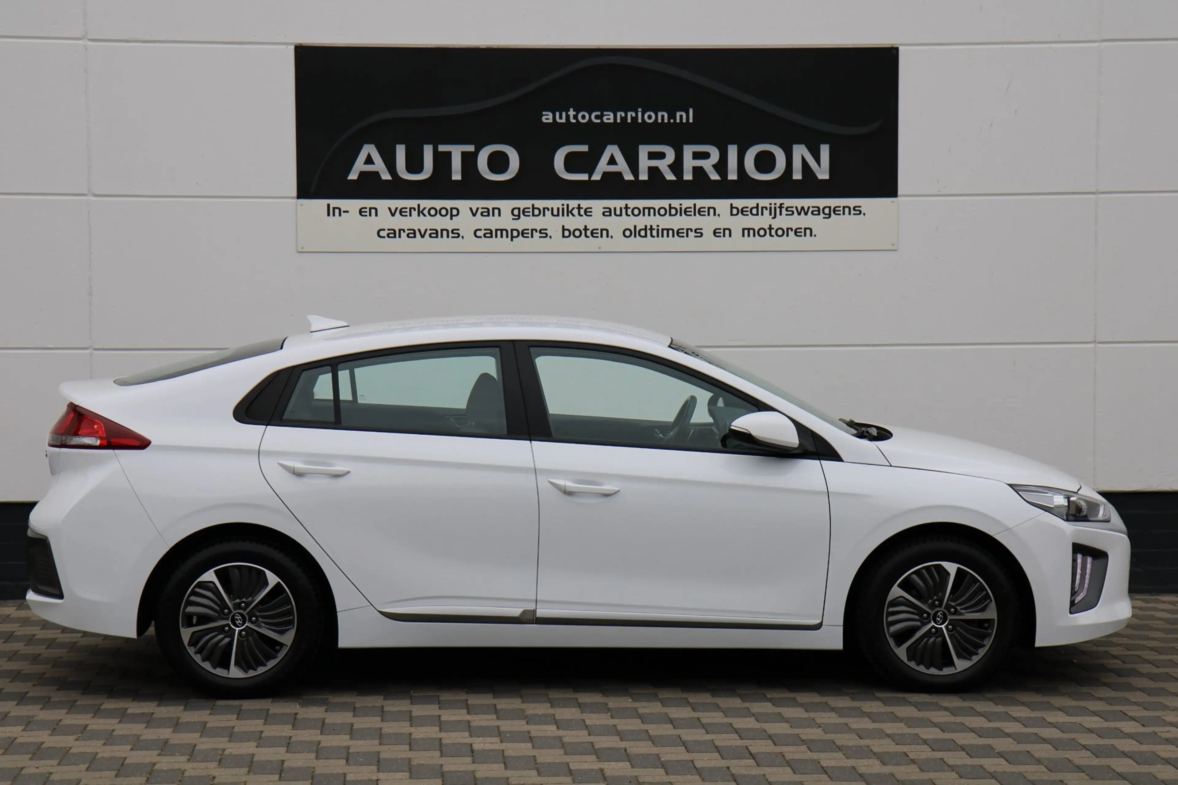 Hyundai IONIQ 1.6 GDi PHEV Carplay Camera Cruise BTW !! — photo 2