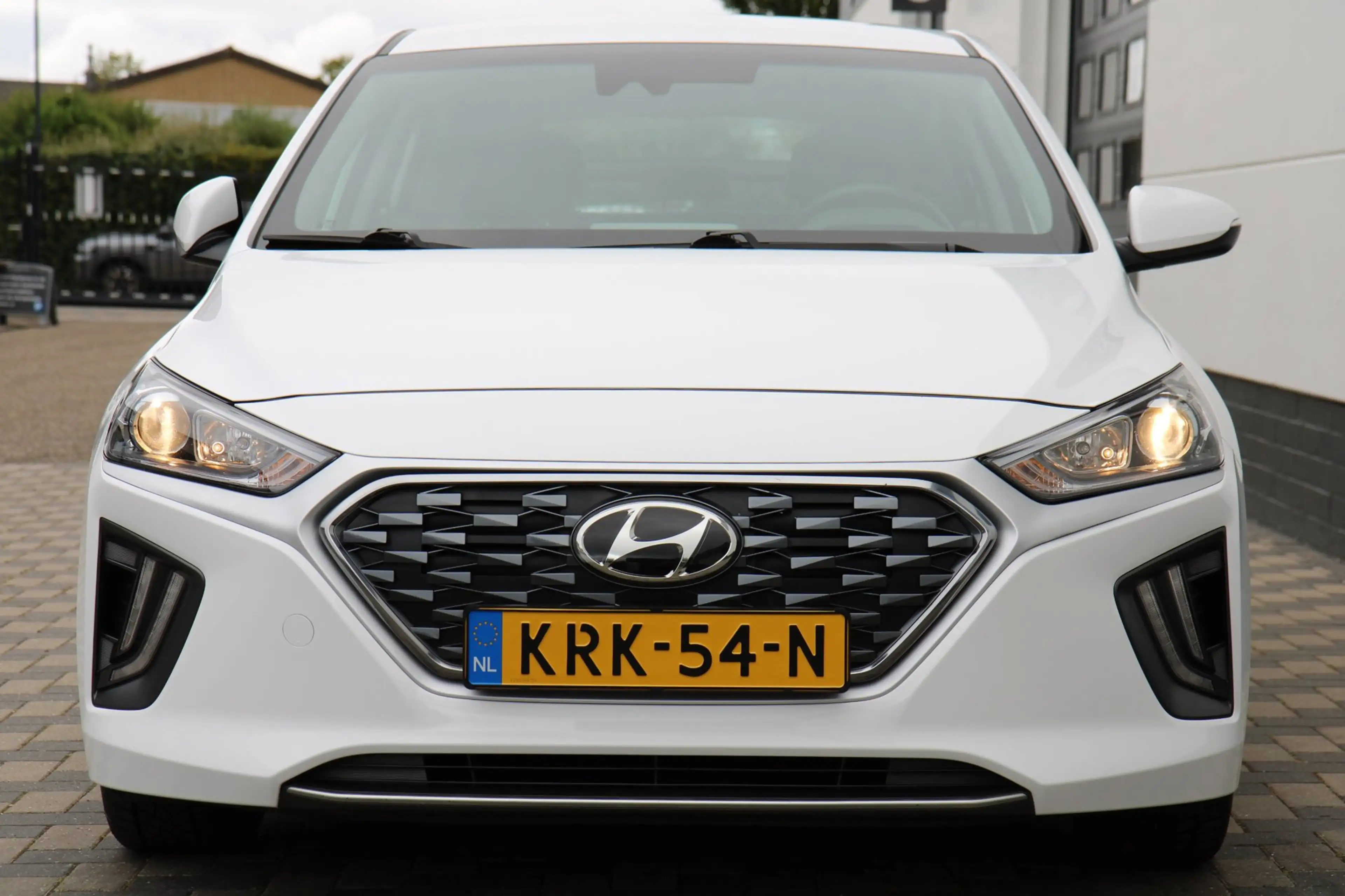 Hyundai IONIQ 1.6 GDi PHEV Carplay Camera Cruise BTW !! — photo 40