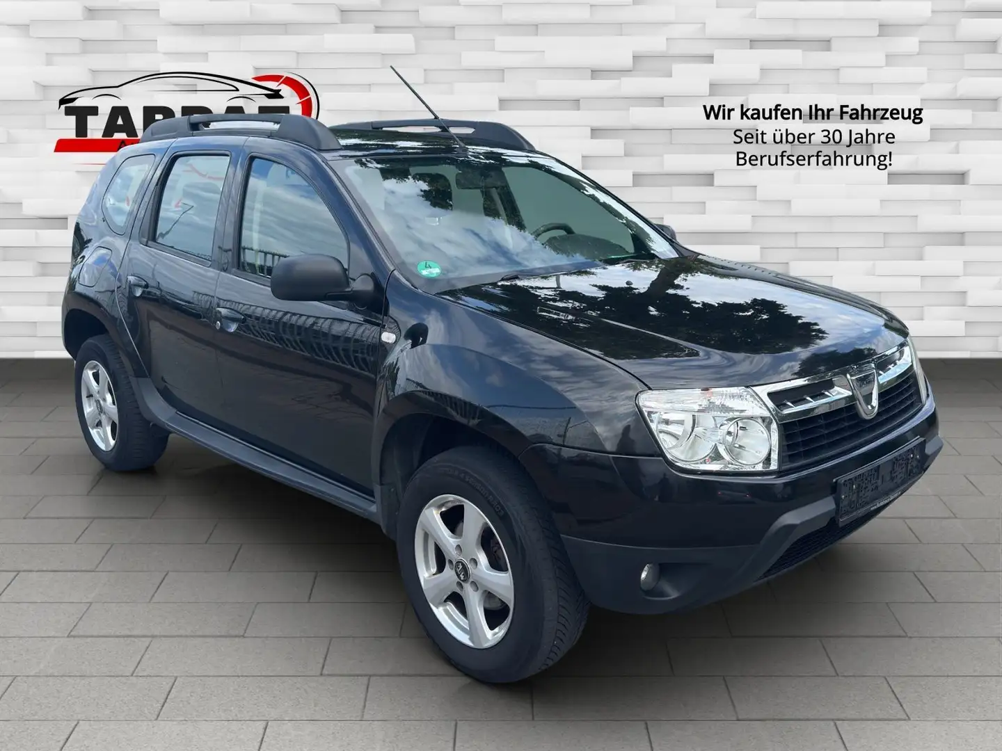 Dacia Duster I 1.5 DCI Laureate 4x2 Tüv Neu Klima AHK Schwarz - 2