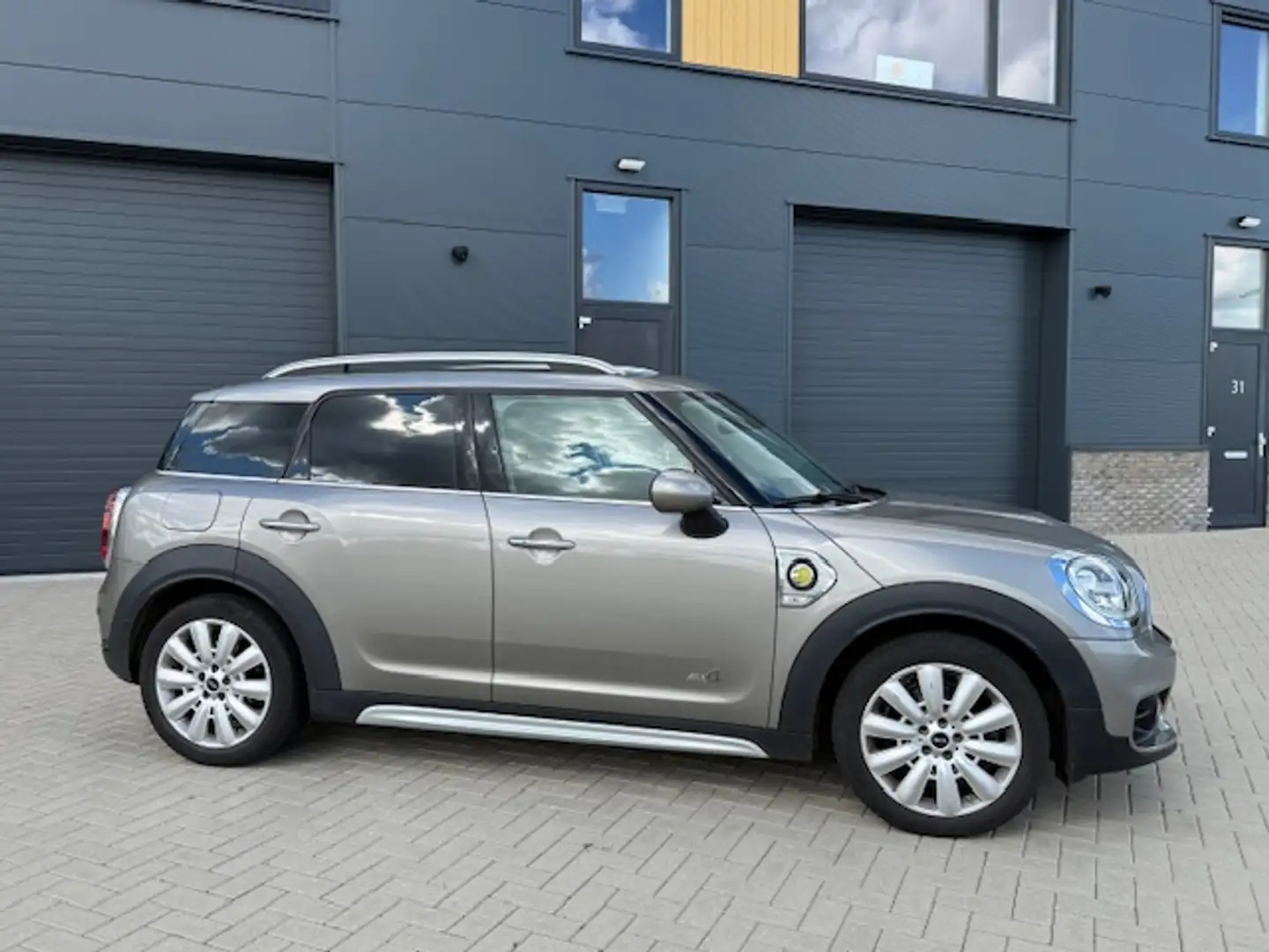 MINI Cooper SE Countryman Mini 2.0 ALL4 Chili Trekhaak afneembaar / Driver a Gris - 2
