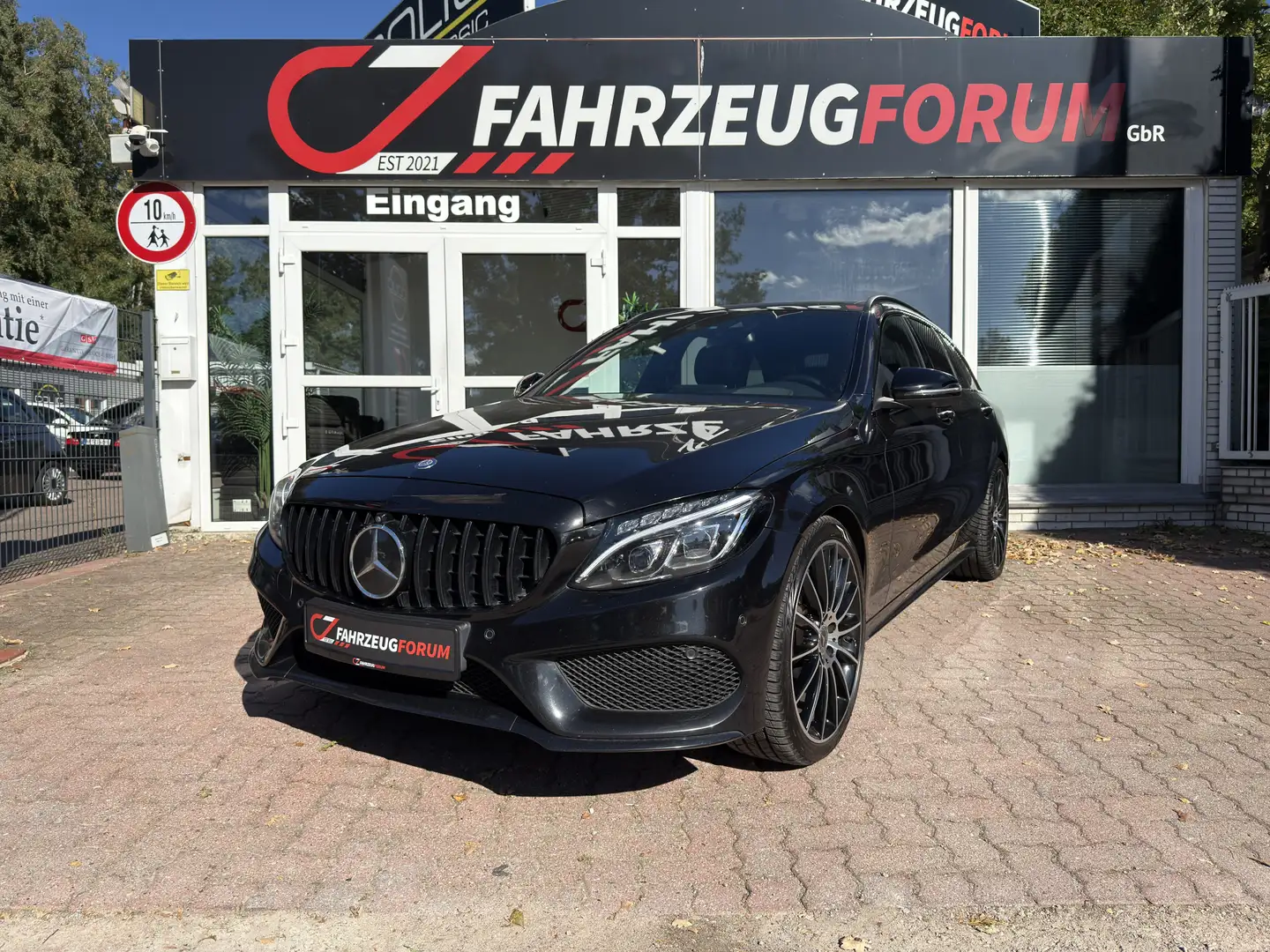 Mercedes-Benz C 400 T 4Matic HUD*360° Kamera*Burmester*DAB+ Schwarz - 1
