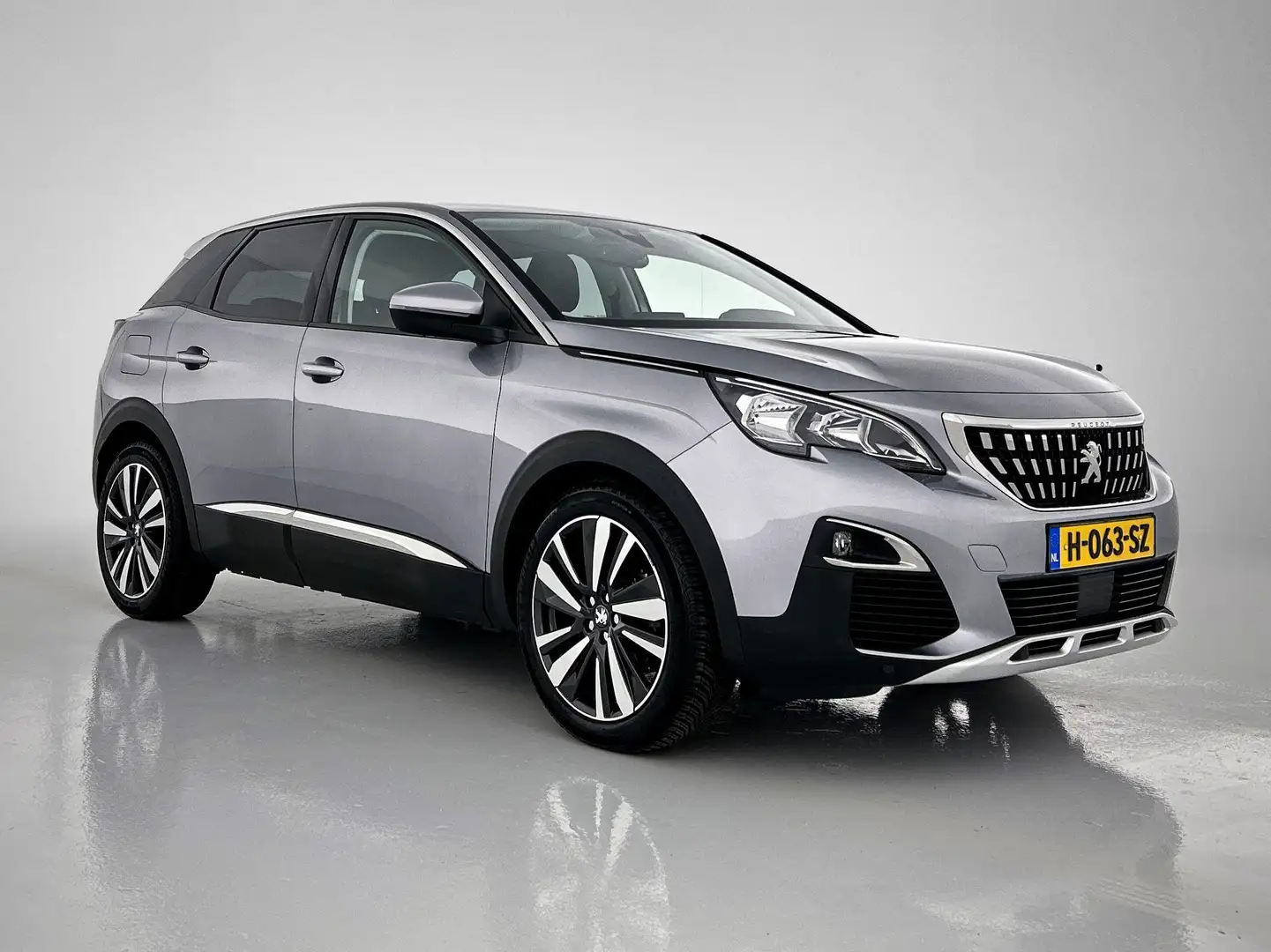 Peugeot 3008 SUV Allure 130pk Automaat | Navigatie | Achteruitr siva - 2