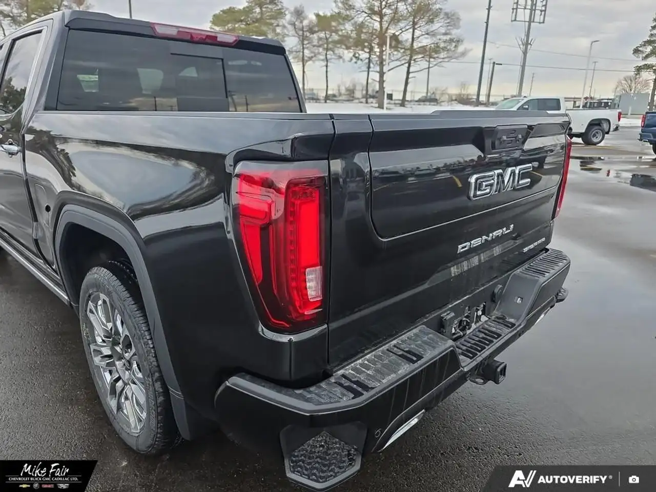 GMC Sierra 1500 снимка GMC Sierra 1500