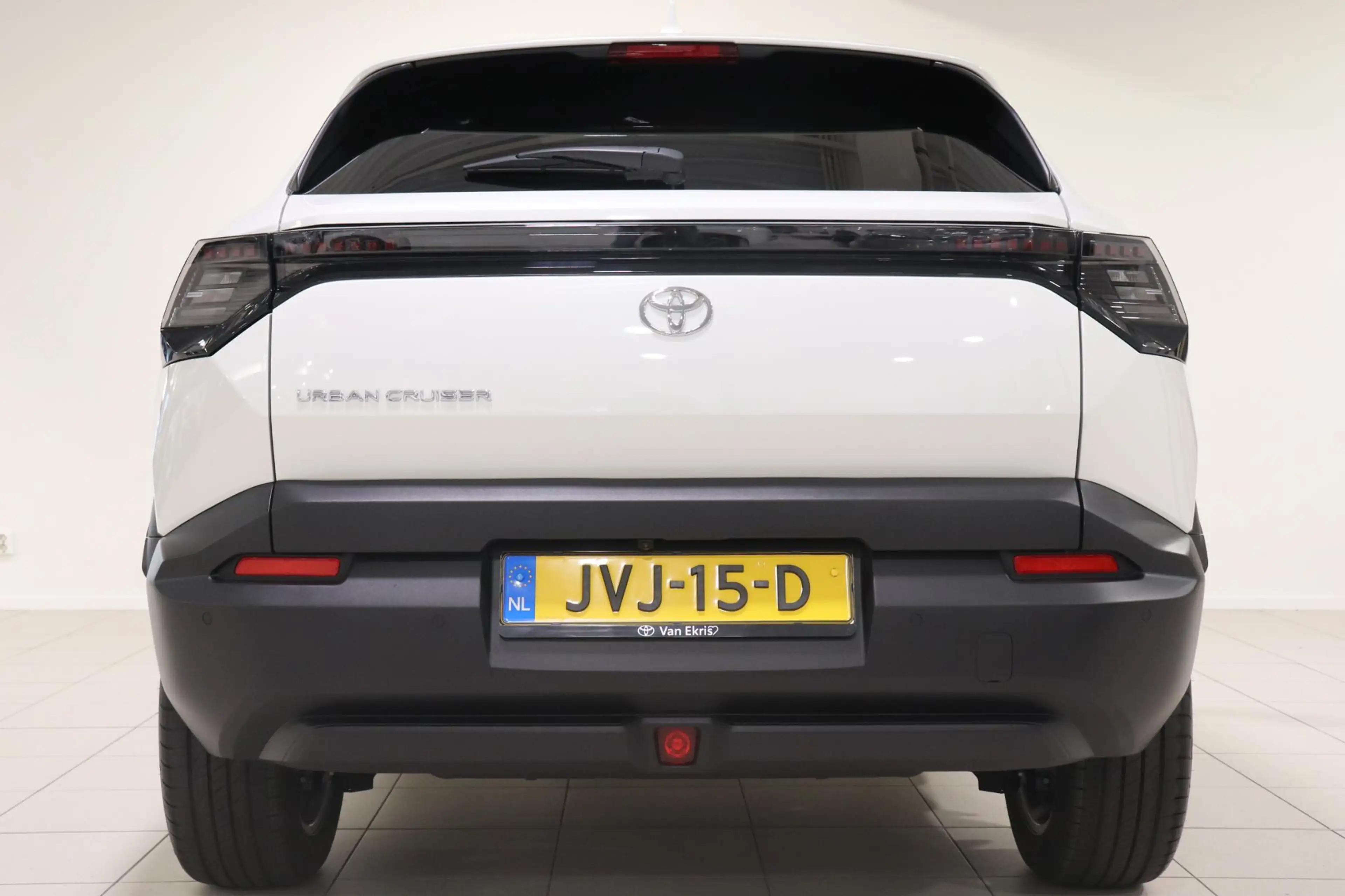 Toyota Urban Cruiser Executive 61 kWh, JBL, BSM, 360 Camera, Leder, App — photo 4