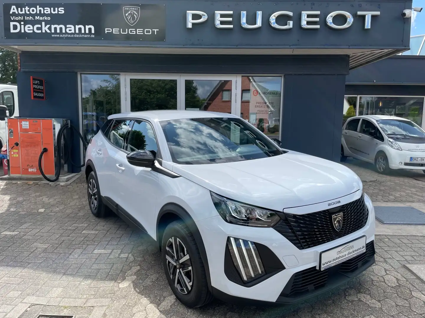 Peugeot 2008 PureTech 100 Stop&Start Active Pack EPH Weiß - 1
